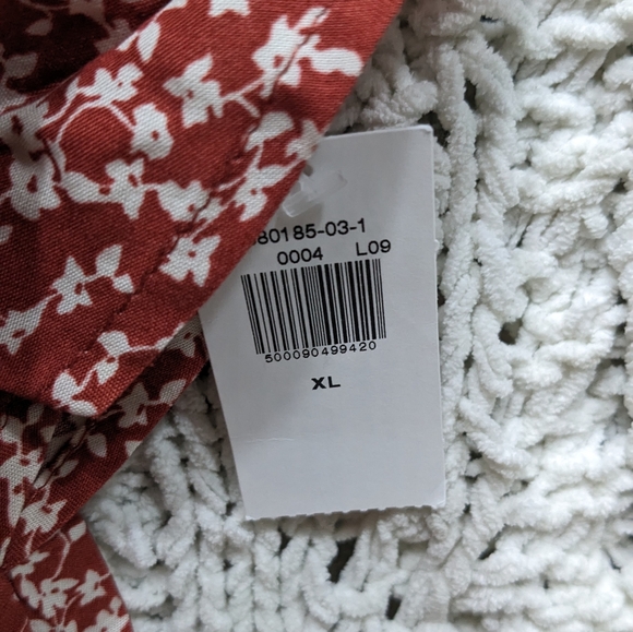 NWT Old Navy XL Floral Print Flutter Sleeve Blouse, Rust - Picture 5 of 5